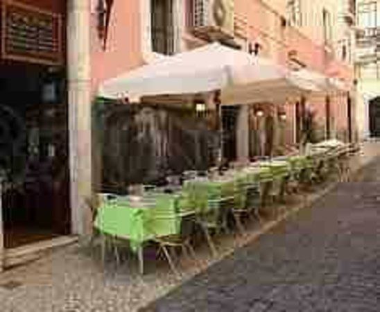 Estalagem Dos Capotes Brancos